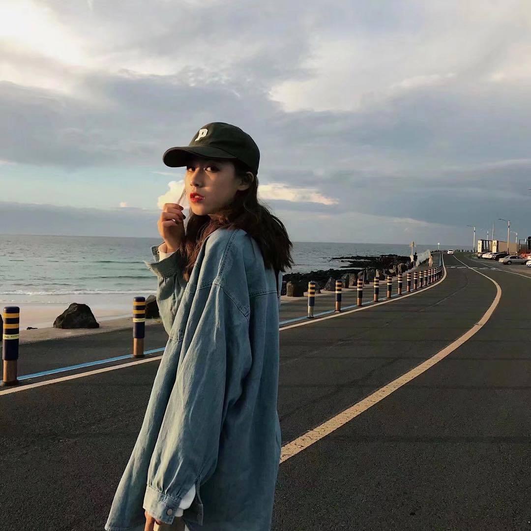 QQ个性网女生最新头像，爱与陪伴的温馨日常