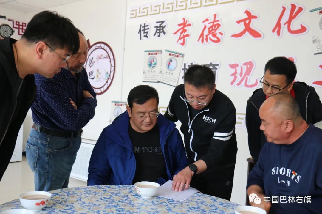 赤峰玉米价格最新动态，市场行情与温馨日常观察